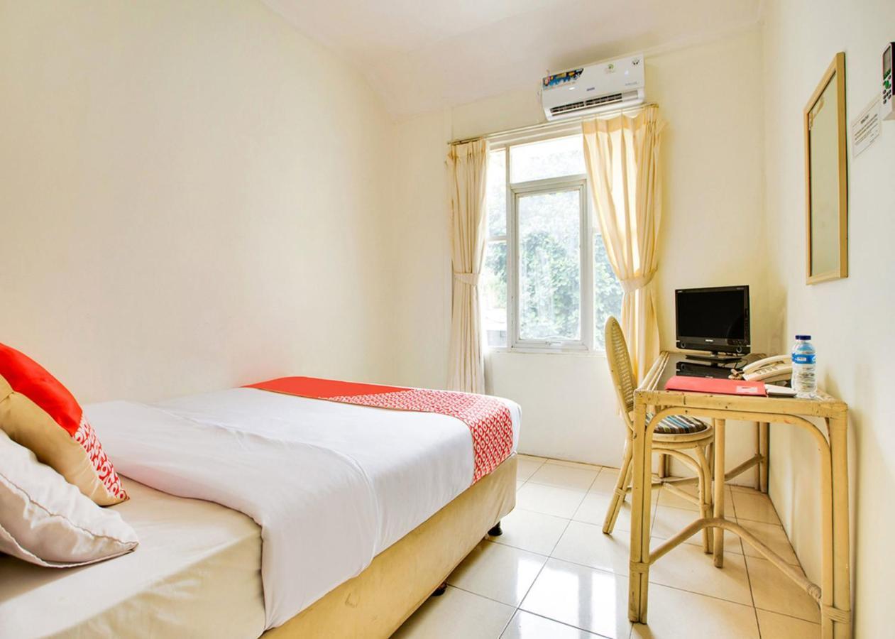 โอโย 2554 โฮเต็ล อาริมบิ ลามา เดวี ซาร์ติกา Hotel บันดุง ภายนอก รูปภาพ